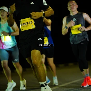 Runner Photo 3080943