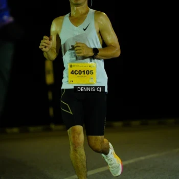 Runner Photo 3081700