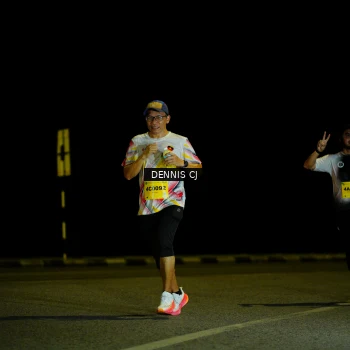 Runner Photo 3082000