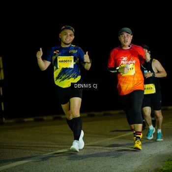 Runner Photo 3082475
