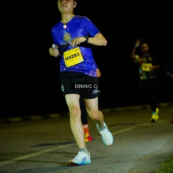 Runner Photo 3083035