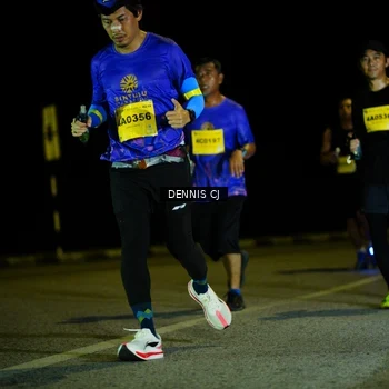 Runner Photo 3083072
