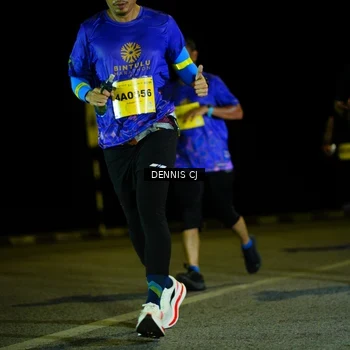Runner Photo 3083078
