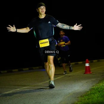 Runner Photo 3083143