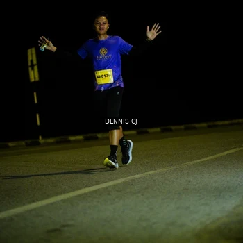 Runner Photo 3083190