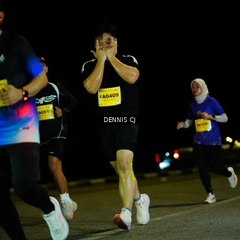 Runner Photo 3083355