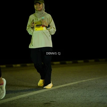 Runner Photo 3083543