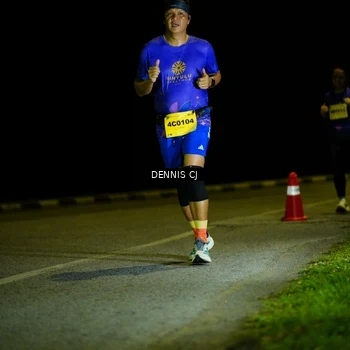 Runner Photo 3083633
