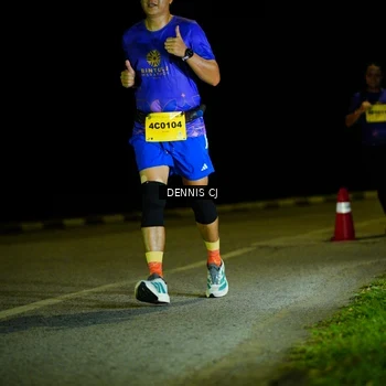 Runner Photo 3083639