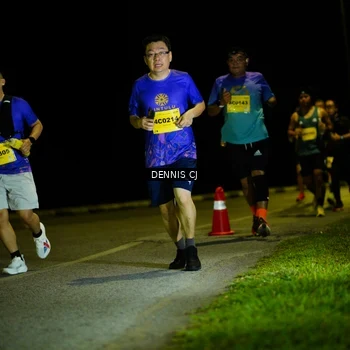 Runner Photo 3083700