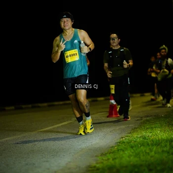 Runner Photo 3083715