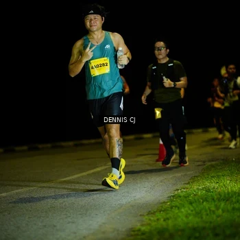 Runner Photo 3083717