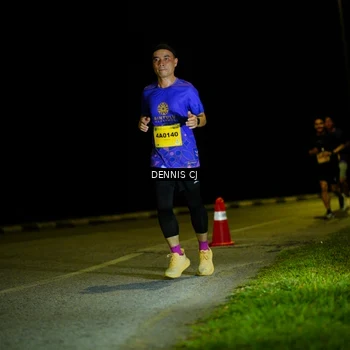 Runner Photo 3083834