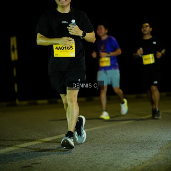 Runner Photo 3083864