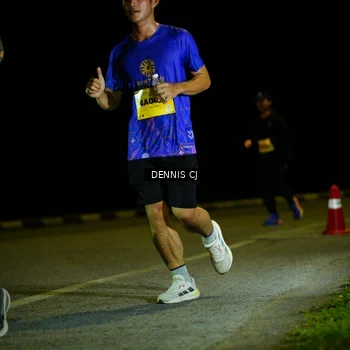 Runner Photo 3083883