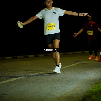 Runner Photo 3083915