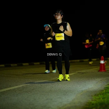 Runner Photo 3084210