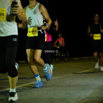 Runner Photo 3084255