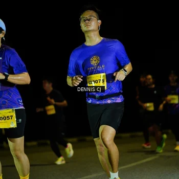 Runner Photo 3085001