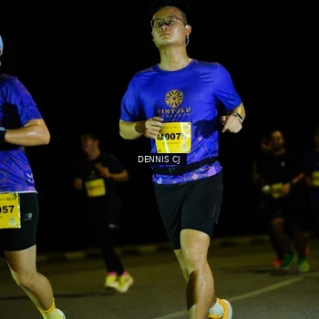 Runner Photo 3085004