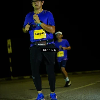 Runner Photo 3085337