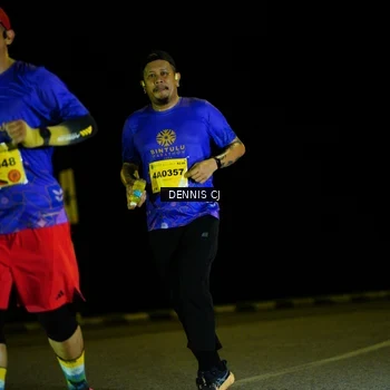 Runner Photo 3085625