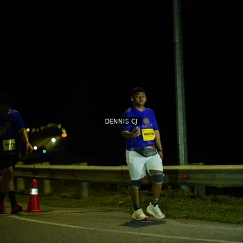 Runner Photo 3085743