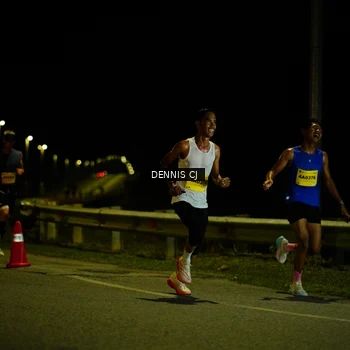 Runner Photo 3091339