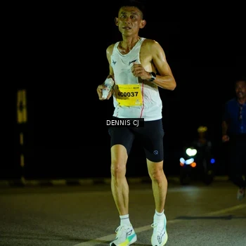 Runner Photo 3091543