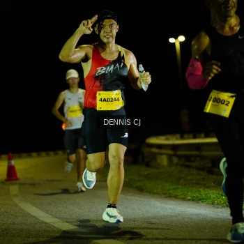 Runner Photo 3091776