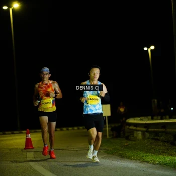 Runner Photo 3091877
