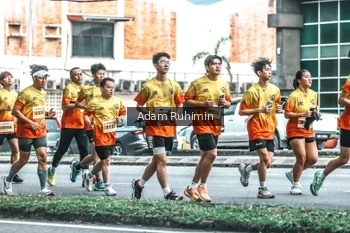 Runner Photo 3102859