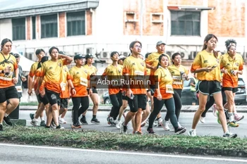 Runner Photo 3103003