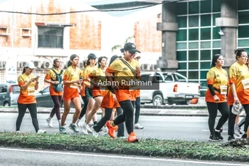 Runner Photo 3103005