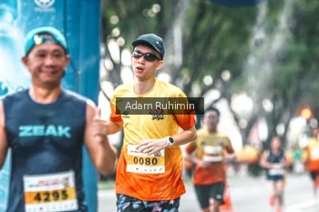 Runner Photo 3103241
