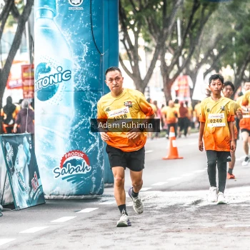 Runner Photo 3103345