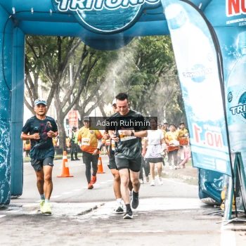 Runner Photo 3103416