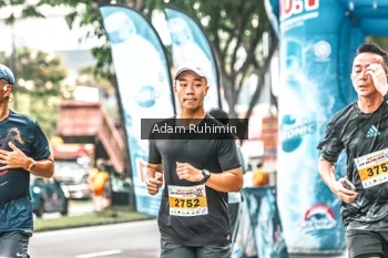 Runner Photo 3103421