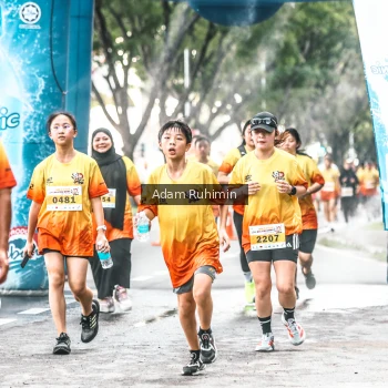 Runner Photo 3103864