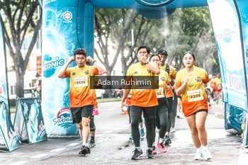 Runner Photo 3103874