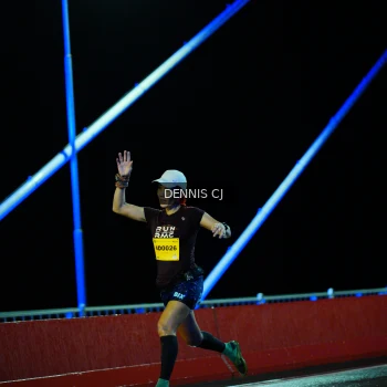 Runner Photo 3105231