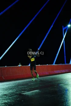 Runner Photo 3105273