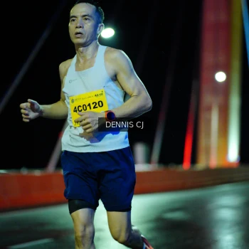 Runner Photo 3105312