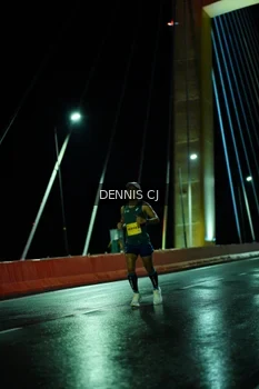Runner Photo 3105343