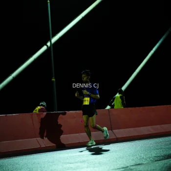 Runner Photo 3105467