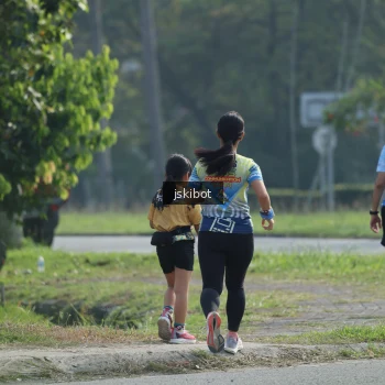 Runner Photo 3140353