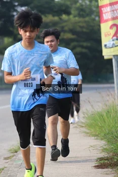 Runner Photo 3143500
