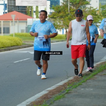 Runner Photo 3144353