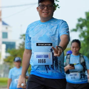 Runner Photo 3145348