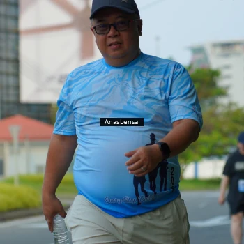 Runner Photo 3146056